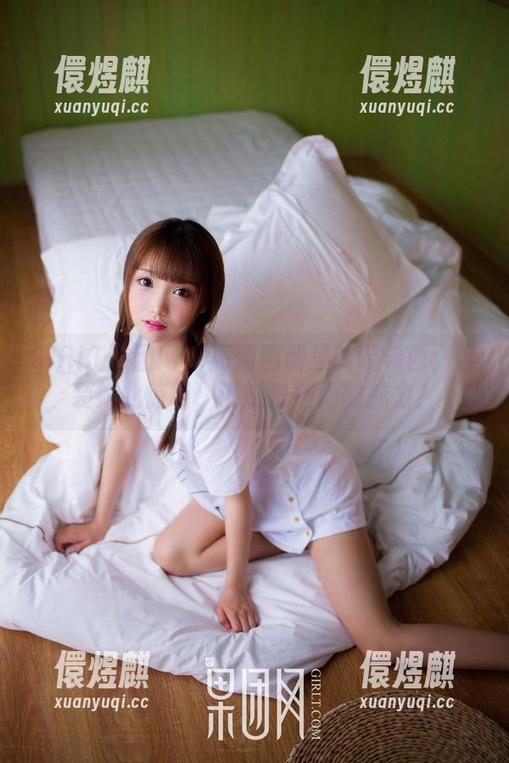 GIRLT果团网-裴希西 GIRLT果团网 - 高清图册里的裴希西:套装如此惊艳,谁能抵挡她的魅力?