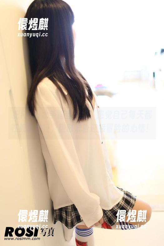 ROSI写真 把ROSI水手服当壁纸,感觉自己每天都在舰队出征,随时准备迎接冒险的心情!