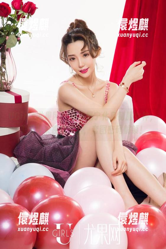 UGirls尤果网-李思宁 UGirls尤果网 - 当李思宁化身制服女神,美图带来视觉冲击,套图密码解锁!