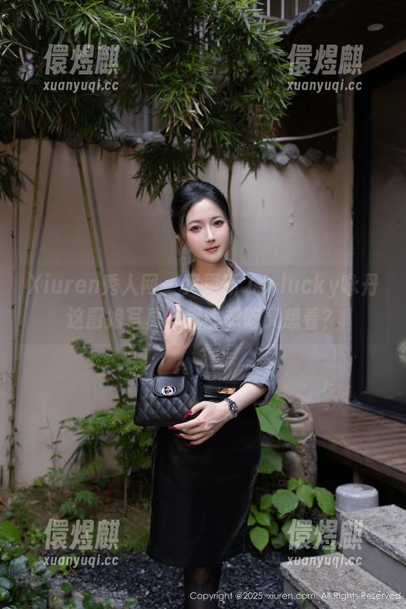 Xiuren秀人网-lucky咏丹 Xiuren秀人网 - 又更新了!lucky咏丹这厨娘写真让我既想吃又想看?