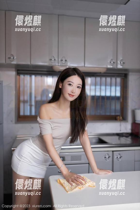 Xiuren秀人网-熊小诺 Xiuren秀人网 - 福利超乎想象,熊小诺这秘书的风格独特,图包里每一张都像在说:“来看看我!”