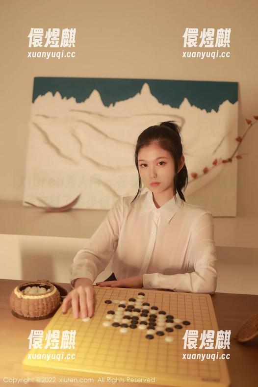 Xiuren秀人网-糯美子 Xiuren秀人网 - 在美腿的世界里,糯美子定制了多少惊喜?图片里有故事哦!