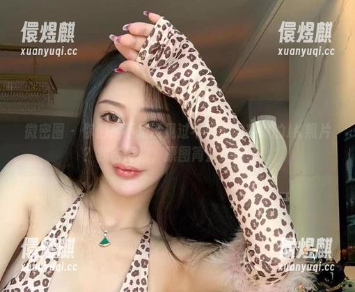 不爱笑的赛琳 微密圈 - 你们是不是没见过不爱笑的赛琳的JK照片?我告诉你,原图简直太撩了!