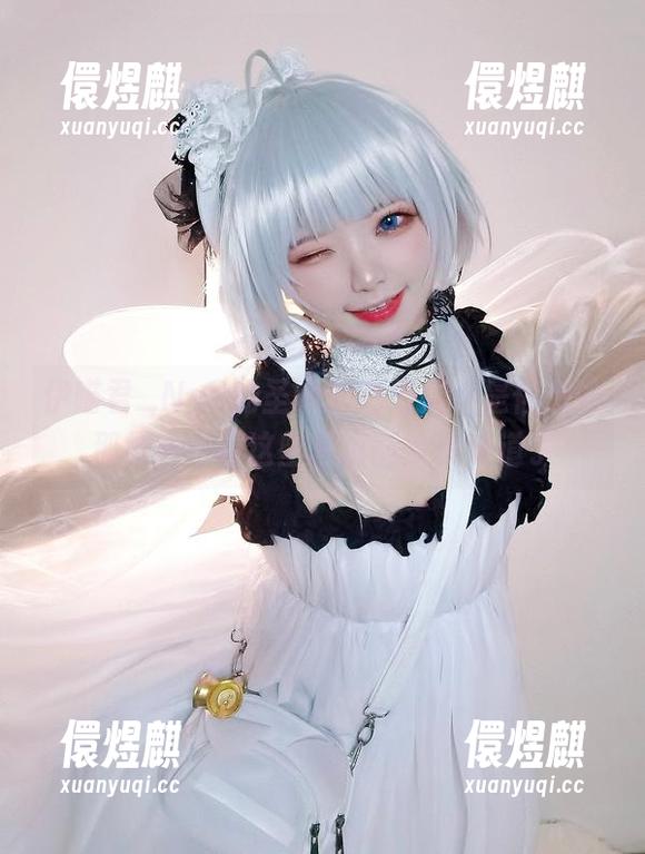 伊喵君_Nya 伊喵君_Nya的圣诞礼物绝对不是你想的那样——看这些写真图片就知道了