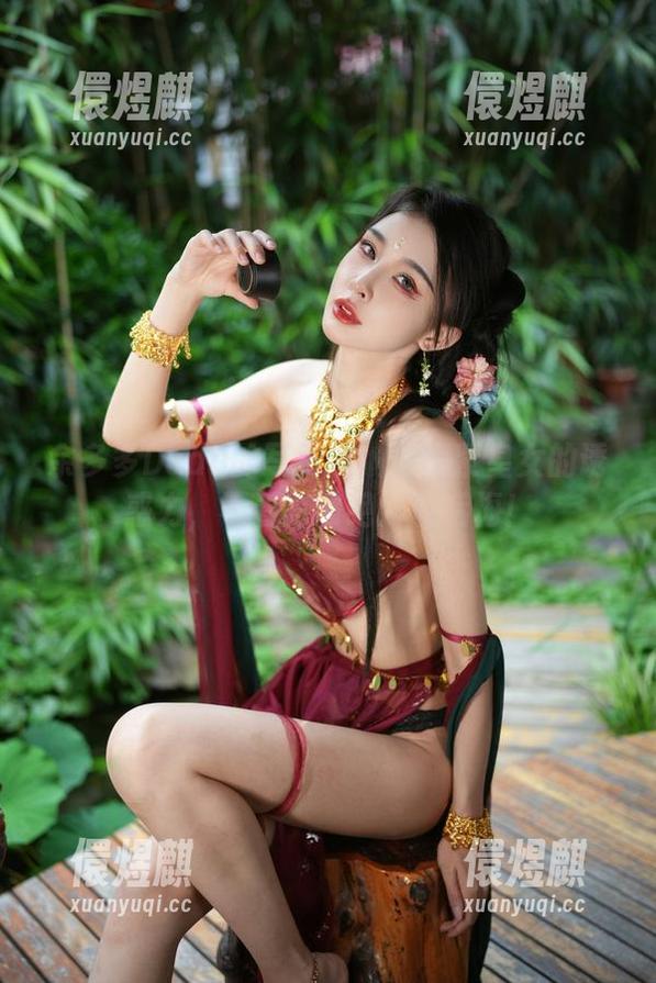 余多多Dudu 余多多Dudu的写真说:氛围紫皇女的诱惑力,不看高清绝对会后悔!