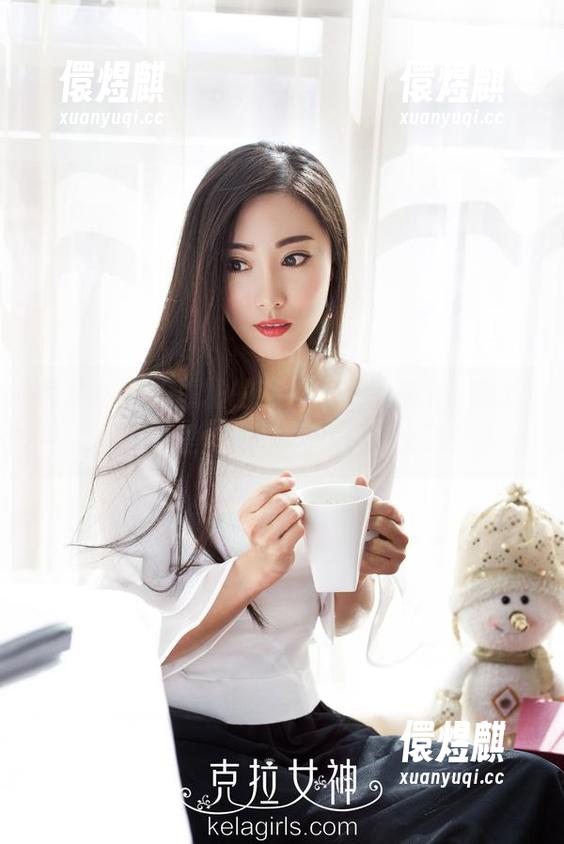 克拉女神-僮僮 克拉女神 - 僮僮的毛衣图包又来袭,我这心,真是快被她的穿搭征服了!