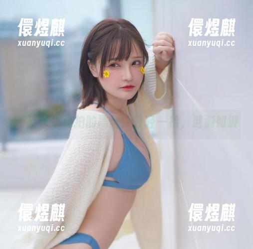 千夜未来 千夜未来私拍的黑丝:轻轻一抬,涟漪如波