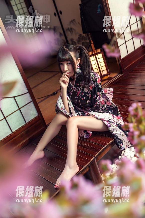 头条女神-唐嫣儿 头条女神 - 户外打卡!唐嫣儿的作品分享让人忍不住想试试‘景色’的搭配!