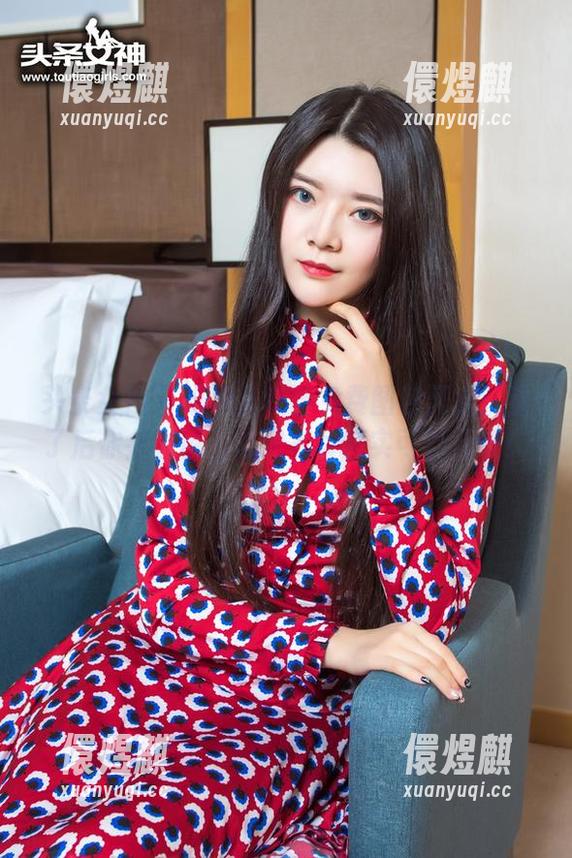 头条女神-松果儿 头条女神 - 松果儿灰丝免费图包开启:看了后你会发现,心理年龄其实可以无限!