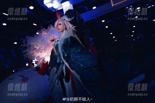 奶狮不咬人 在海边与奶狮不咬人的对话:一组写真让人想起了夏天的味道