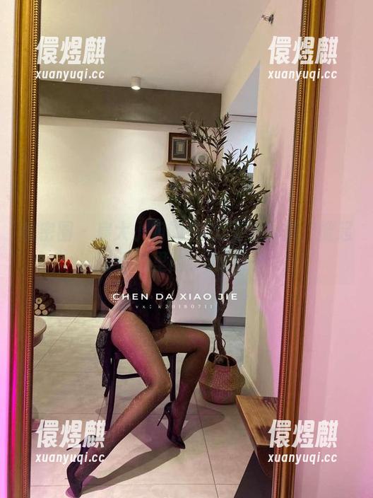 宸大小姐 微密圈 - 宸大小姐的JK无圣光合集,掀起你心里的小波澜!