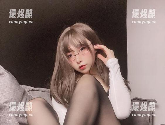 小泉学姐吖 你真的知道小泉学姐吖?高清写真解锁私底风纪委员的另一面!