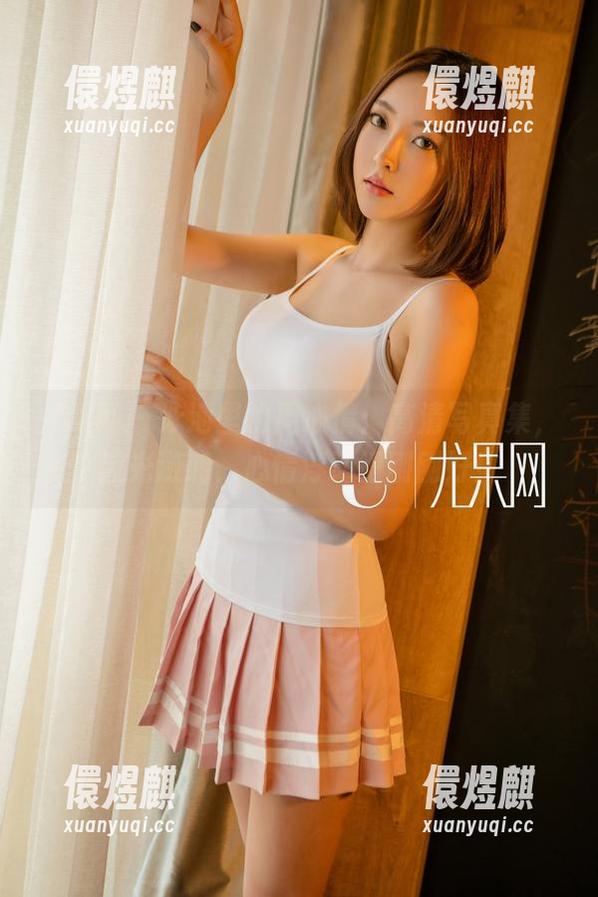 尤果网-周心情 尤果网 - 泳池里的周心情:高清写真集,波光潋滟,心情浮动得刚刚好!