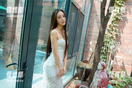 尤果网-王莹 尤果网 - 王莹婚纱图包:当美丽与真实相遇,感觉整个世界都在旋转。