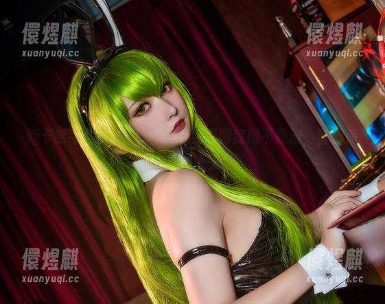 念念_D 斯卡哈牛牛女仆:念念_D让原图变得不靠谱,套图简直直接上天!