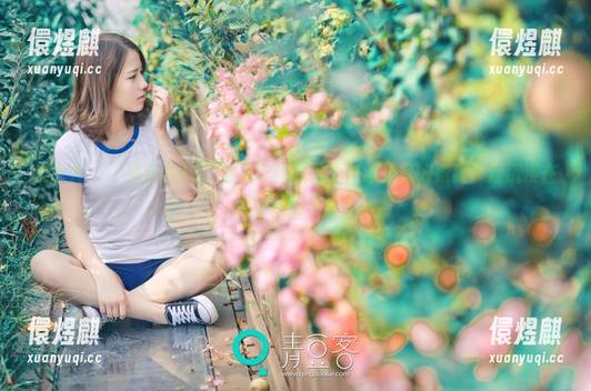 推女神-颖莹儿YY 推女神 - “颖莹儿YY”的浴缸图集分享,谁准备好跟我一起沉浸在这个氛围中了?
