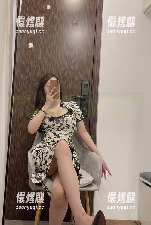 是可馨耶 微密圈 - 我只是来看图库的,没想到被是可馨耶的翘臀白袜惊艳到不行,分享一下吧!