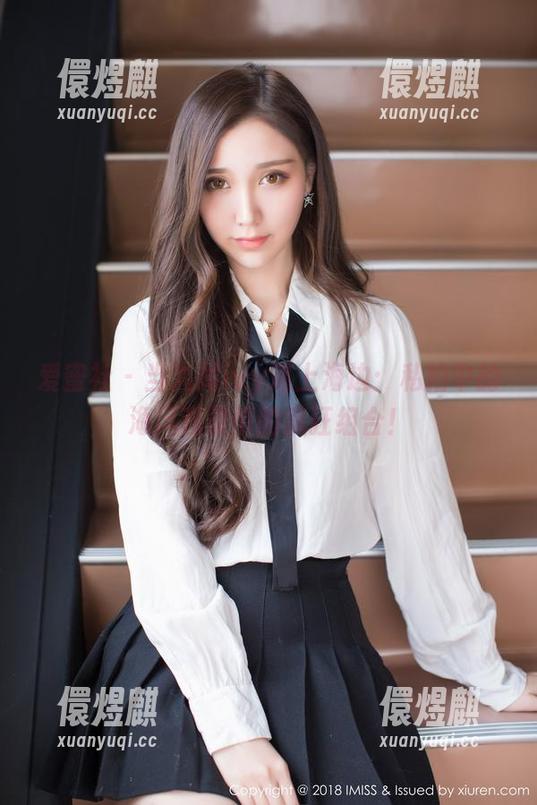 爱蜜社-九尾ivy 爱蜜社 - 当九尾ivy遇上海边:私拍中的海风和表情的疯狂组合!