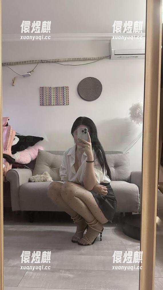 微密圈 - 玫桃泡芙紫色私房图集——那些色彩，真的是让人停不下来的吸引力