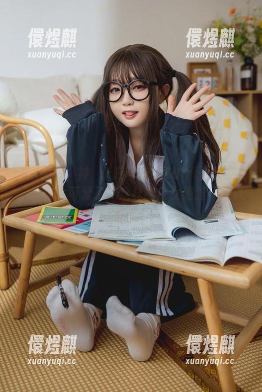 神沢永莉 精选瞬间:神沢永莉与她的Suiri圣诞少女,真是太可爱了,这样的少女绝对不可以错过!
