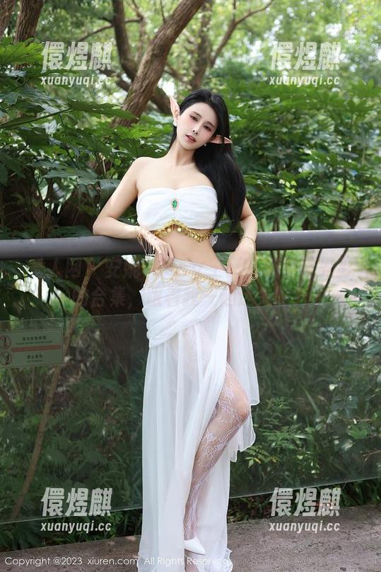 秀人网-安妮Tess 秀人网 - 安妮Tess女王:一场关于光影的合集,跟着我一起迷失吧!