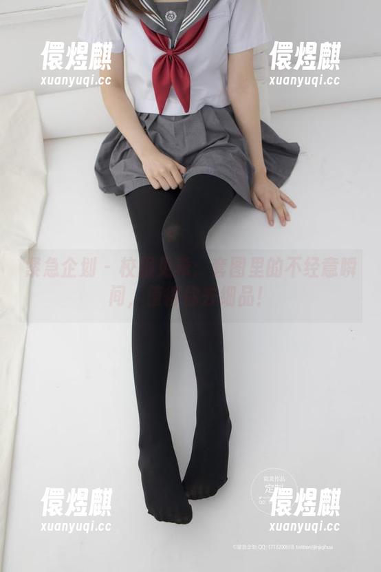 紧急企划-见希 紧急企划 - 校服见希:套图里的不经意瞬间,值得你去细品!