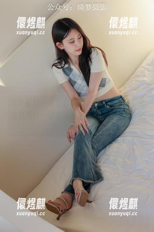 绮梦摄影-月月 绮梦摄影 - 全套白衬衫,原图在此!月月就是那种一眼看过去让人忍不住多看几次的感觉。