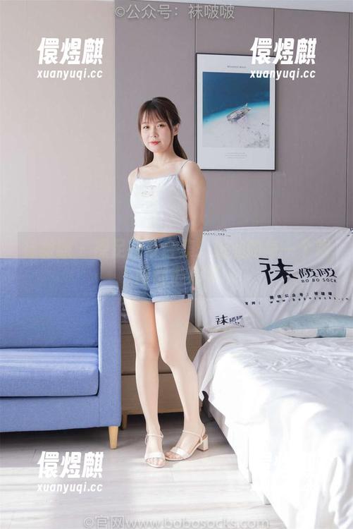 袜啵啵-奶油 袜啵啵 - 裸足花絮合集:奶油的每一个瞬间都很真实