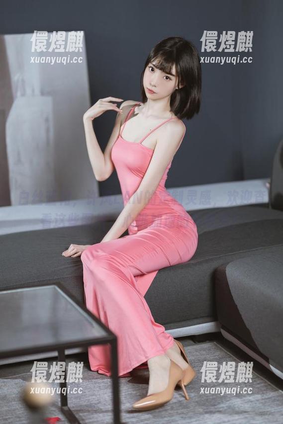 许岚LAN 白丝蓝裙,许岚LAN的定制灵感,欢迎查看这些图片,心跳加速的节奏感!