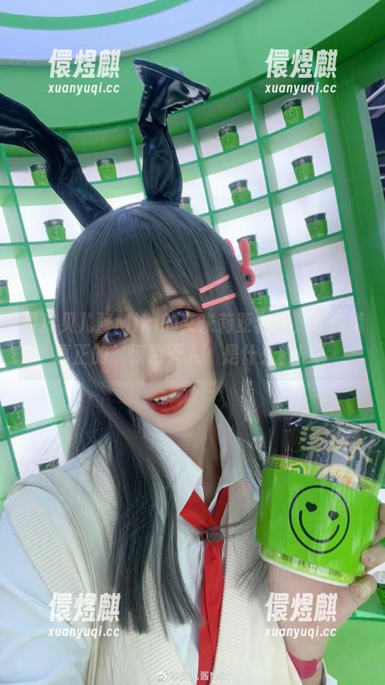 贝儿酱Miki 看过贝儿酱Miki的艾米莉亚套图,才知道真正的‘惊为天人’是什么样!?