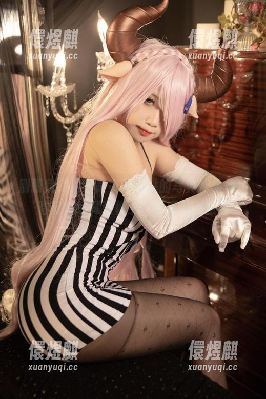 贞子蜜桃 别跟我说这不是贞子蜜桃的写真作品集,‘碧蓝航线尾张魔王’可真有点意思!