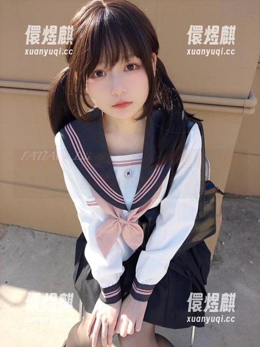 幽幽黑丝，迷之呆梨的女仆装壁纸，谁能拒绝这份诱惑呢？