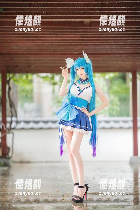青青子Js 求解:青青子Js校服写真为何如此让人心动——无圣光版