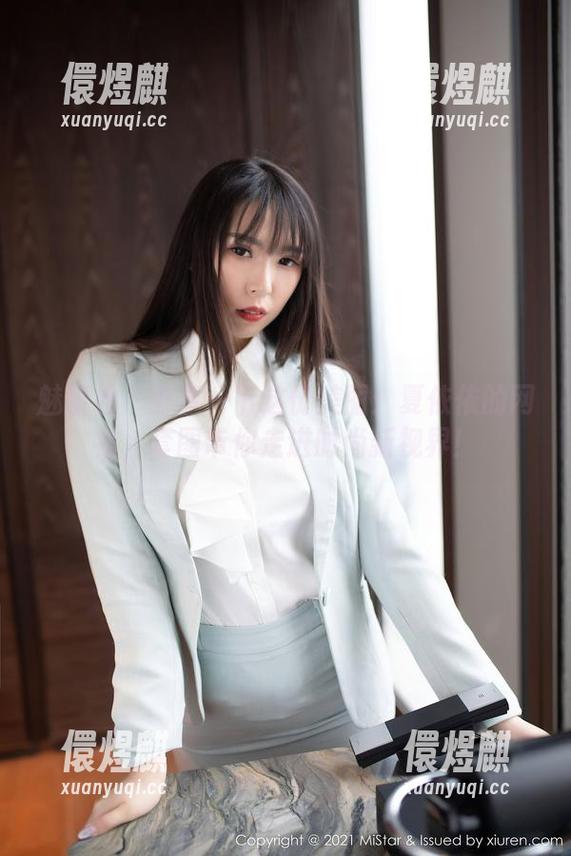 魅妍社-夏依依 魅妍社 - 分享一下这份美丽:夏依依的网袜,套图带你走进时尚新视界!